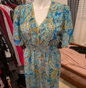 Harlow & Rose Turquoise Paisley V-Neck Women's Dress - XL